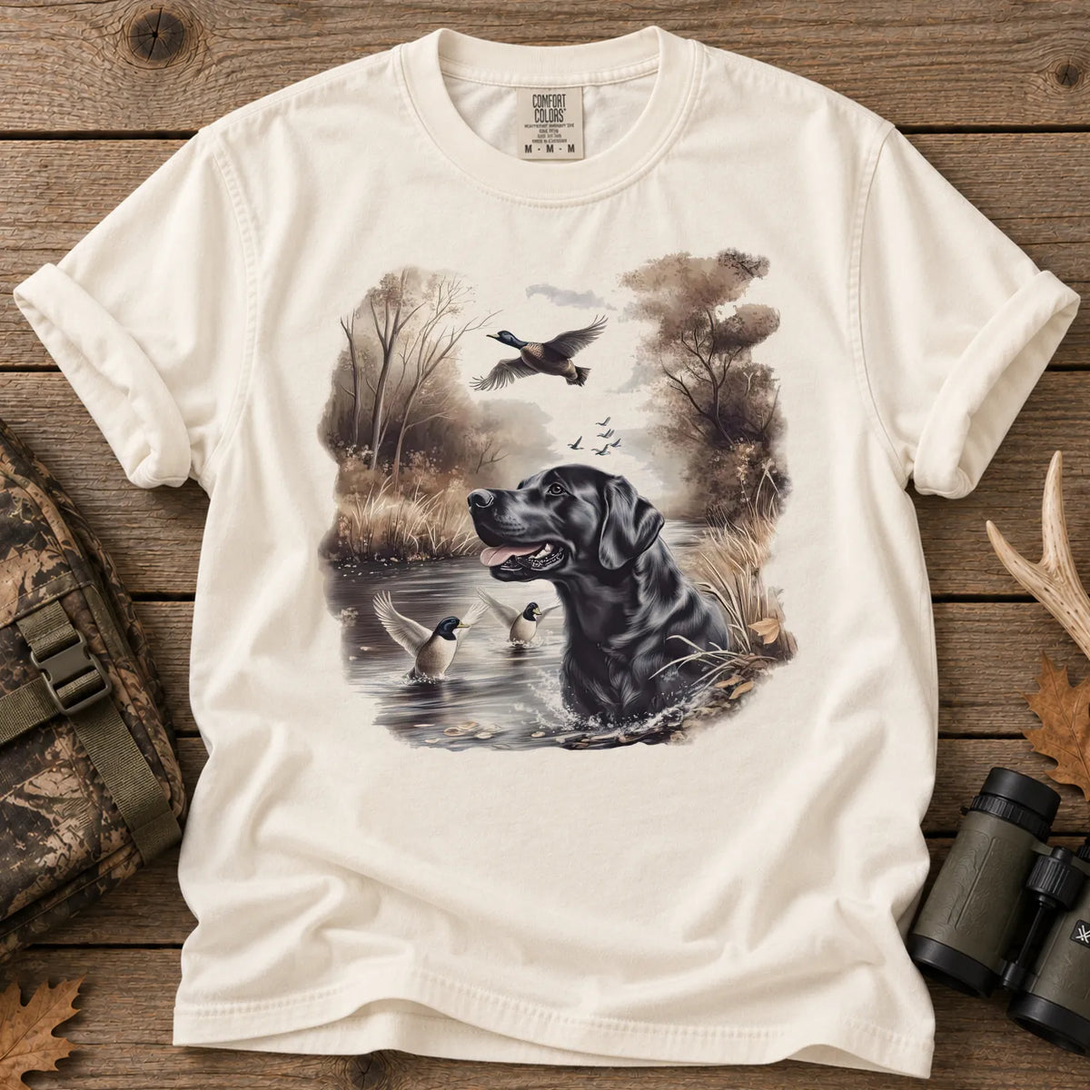 Black Lab Mallard Marsh T-Shirt in Ivory
