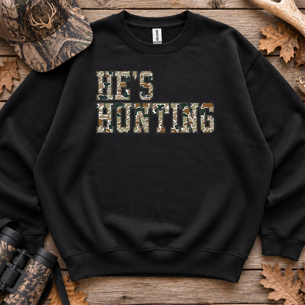Bold Hes Hunting Camo Sweatshirt in Black