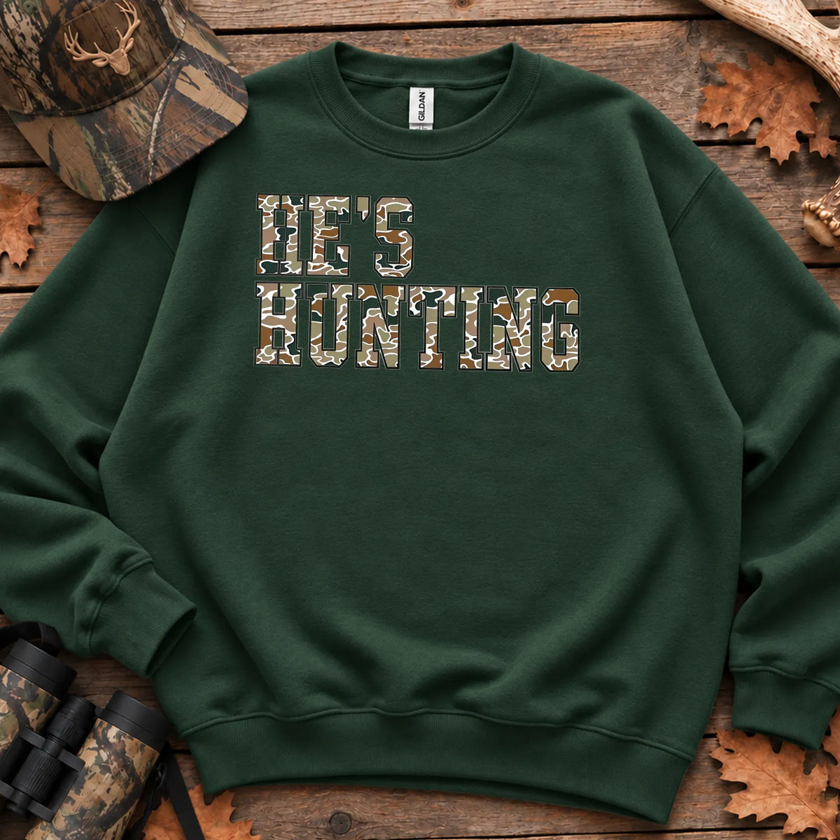 Bold Hes Hunting Camo Sweatshirt in Forest Green