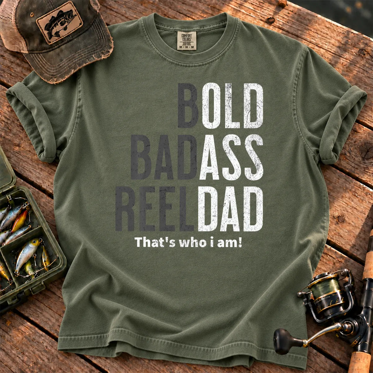 Bold Reel Dad Fishing T-Shirt in Moss