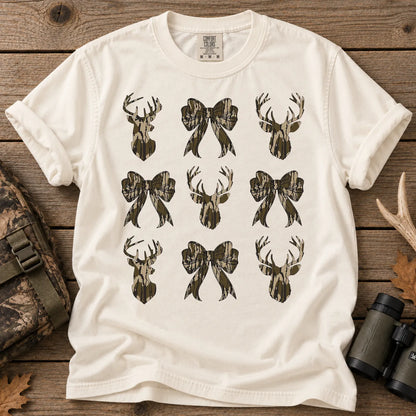 Camo Bow Deer Hunt T-Shirt in Ivory