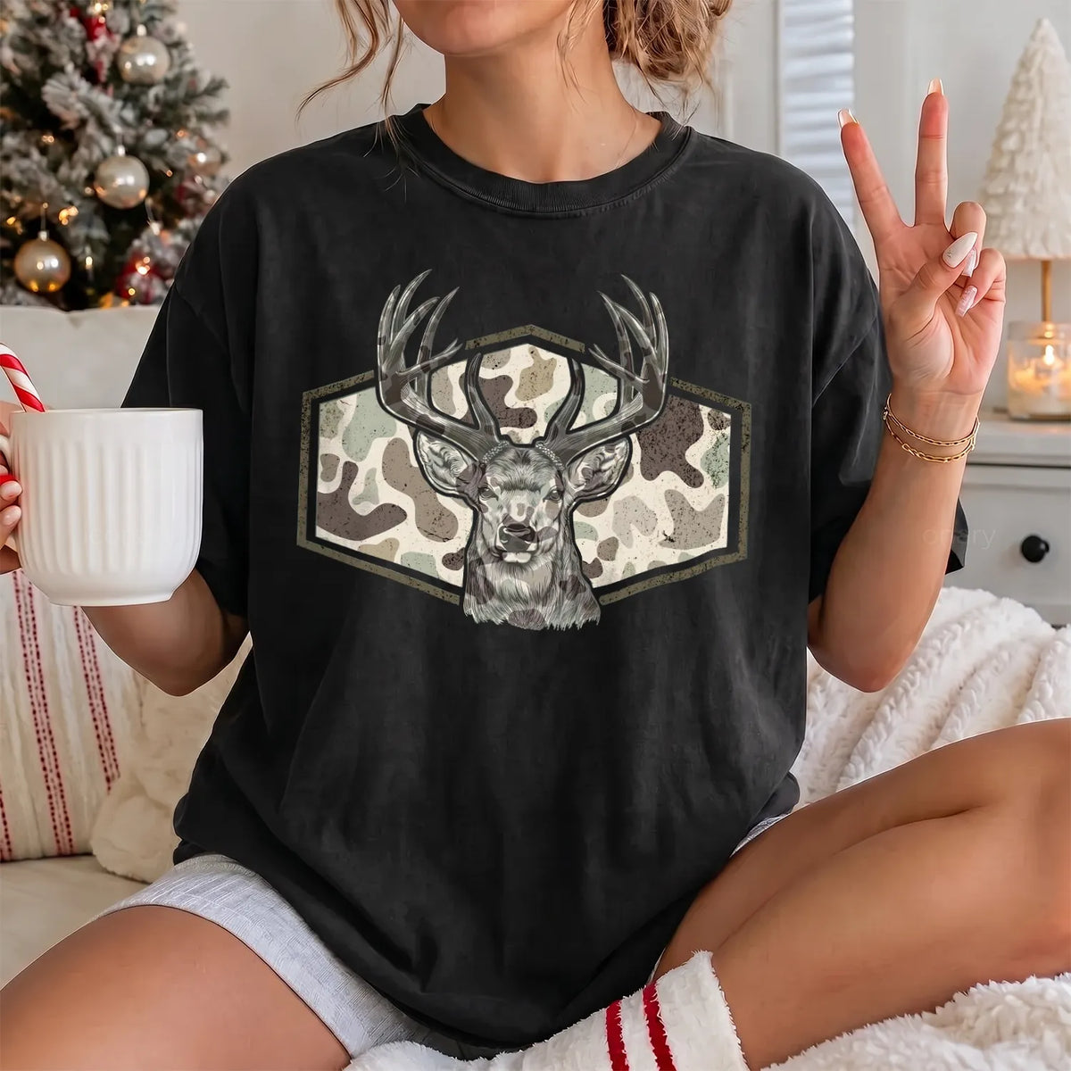 Camo Buck Hunting T-Shirt Women model in Black