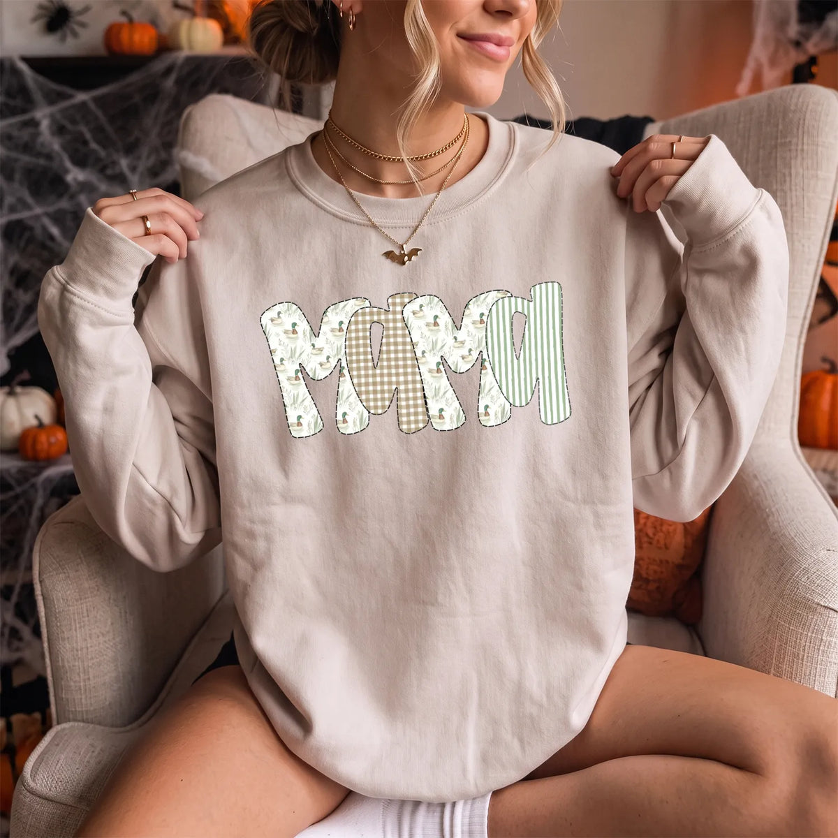 Camo Duck Hunting Mama Script Sweatshirt Women model in Sand