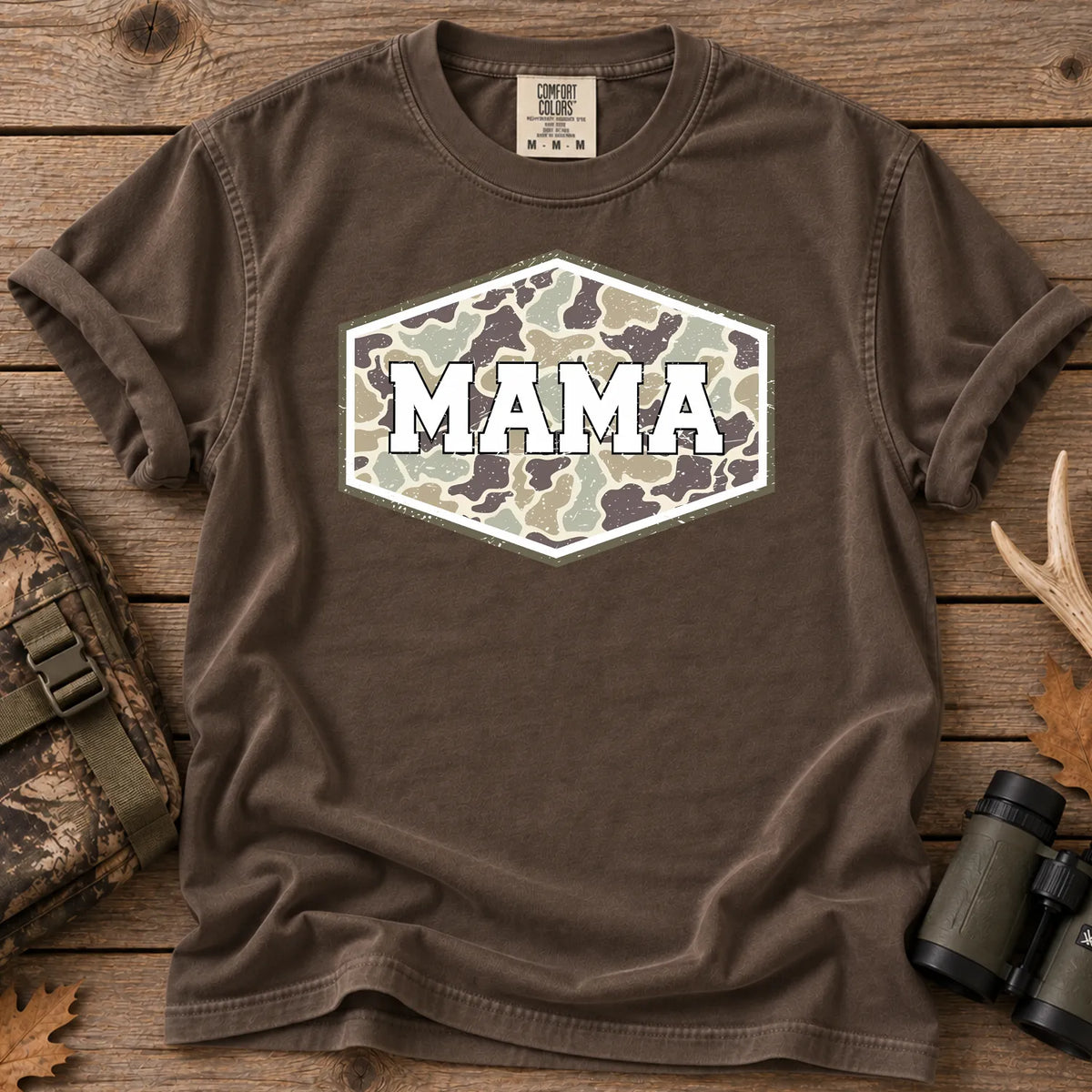Camo Hunting Mama Badge T-Shirt in Espresso