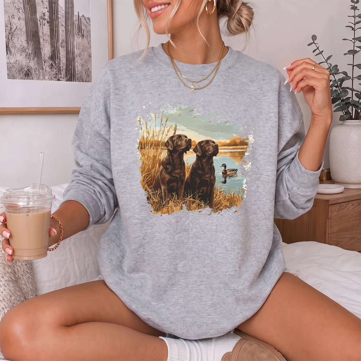 Chocolate Labs and Mallards Sweatshirt Women model in Sport Grey
