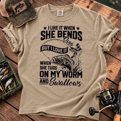 Fishing Rod Bend Joke Vintage T-Shirt in Sandstone