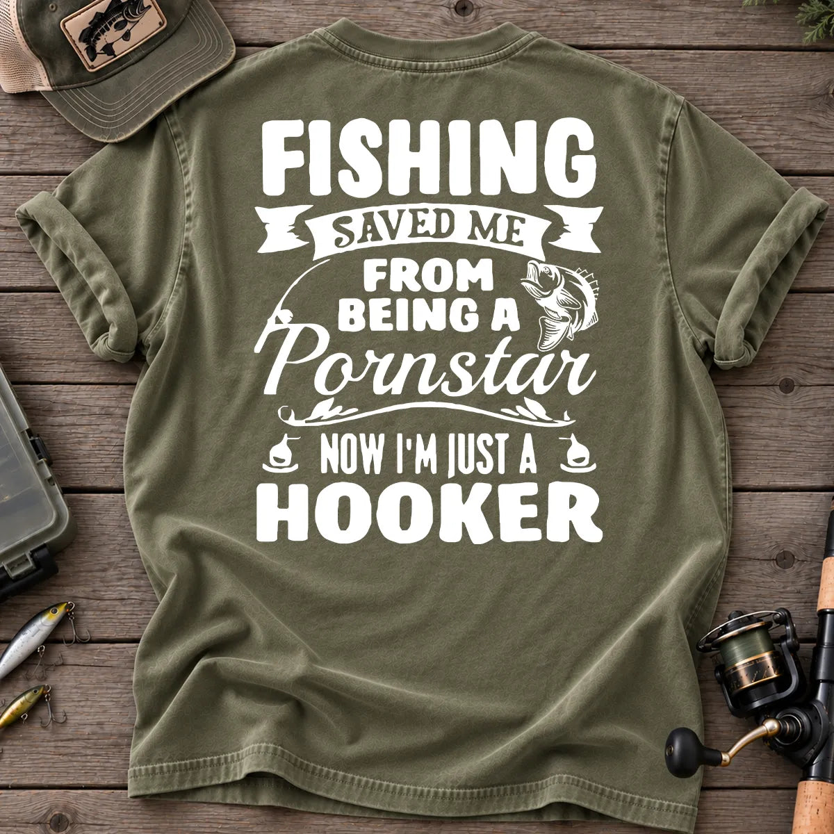 Fishing Saved Me Hooker Bass Badge T-Shirt in Moss