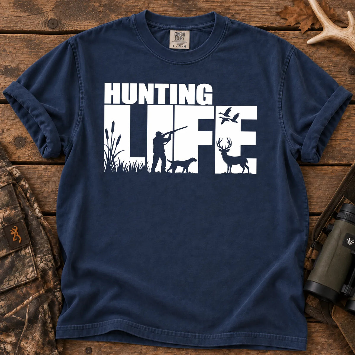 Hunting Life T-Shirt in True Navy
