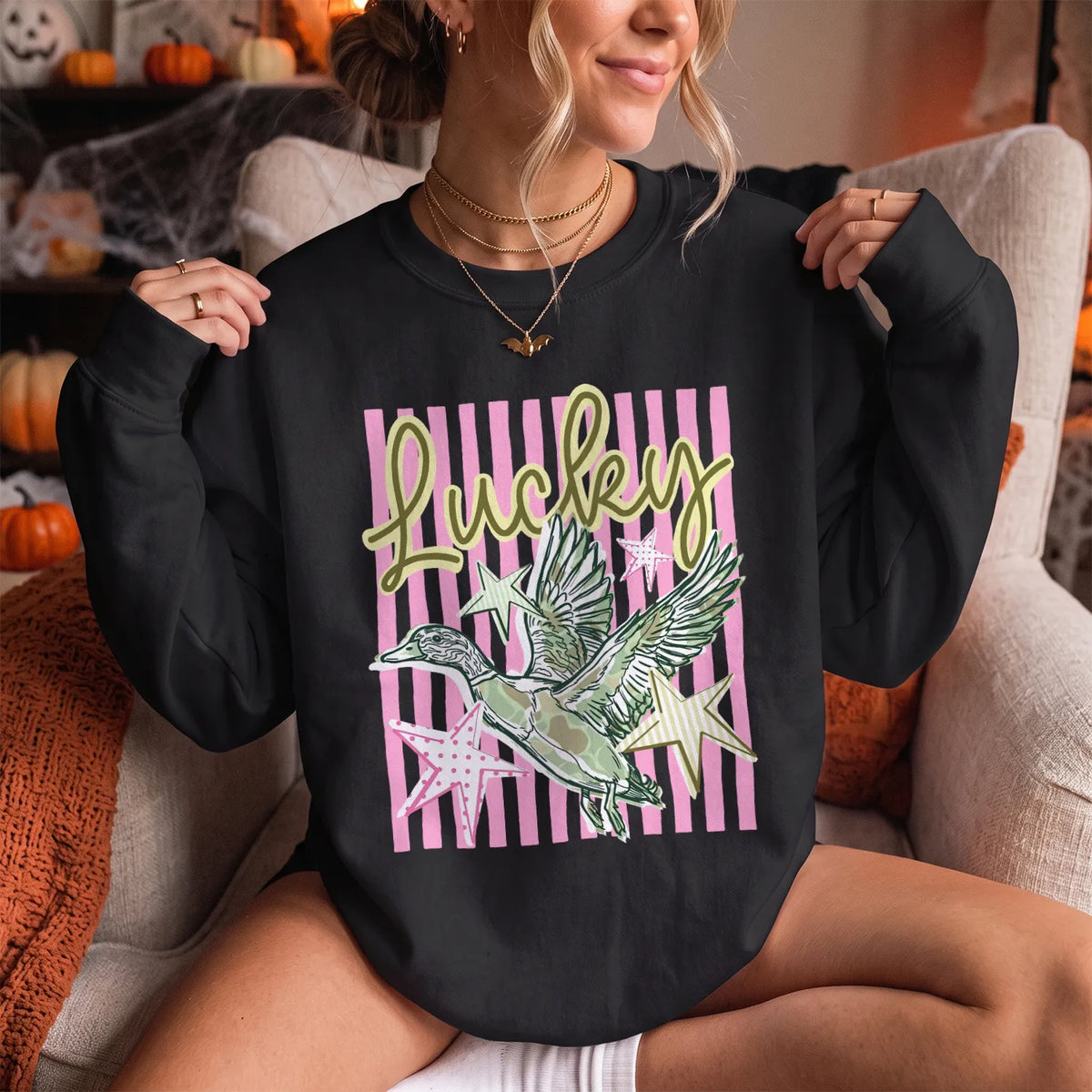 Lucky Duck Striped Sweatshirt Women model in Black