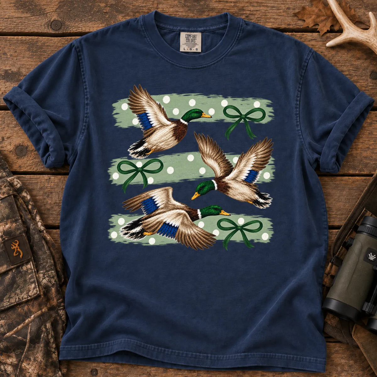 Mallard Ducks and Bows T-Shirt in True Navy