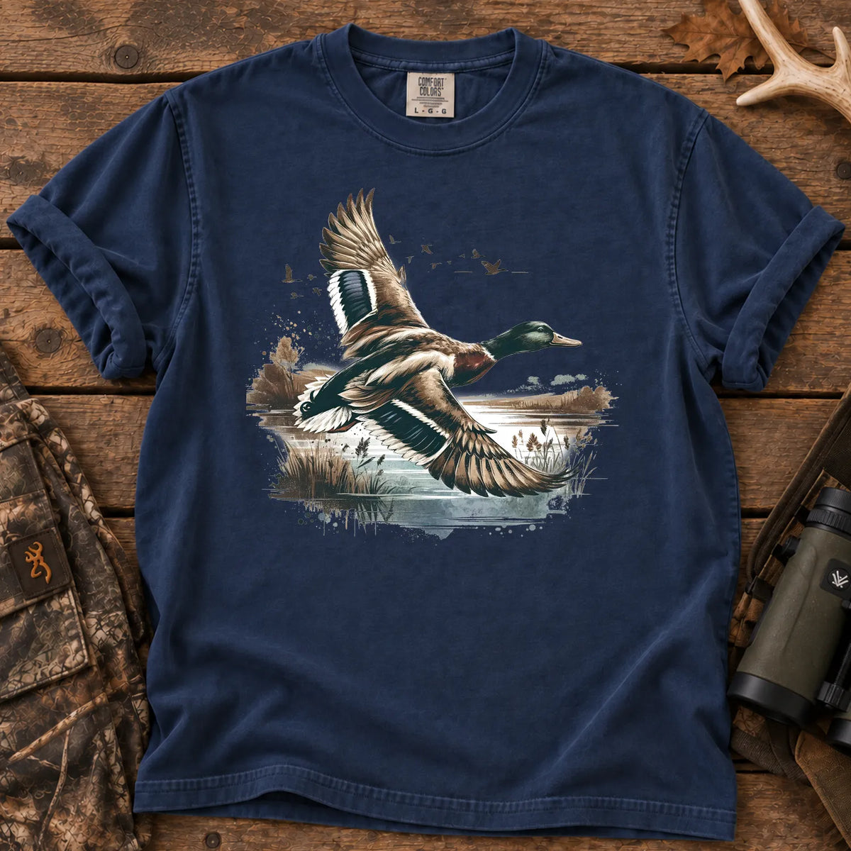 Mallard Ducks Marsh T-Shirt in True Navy