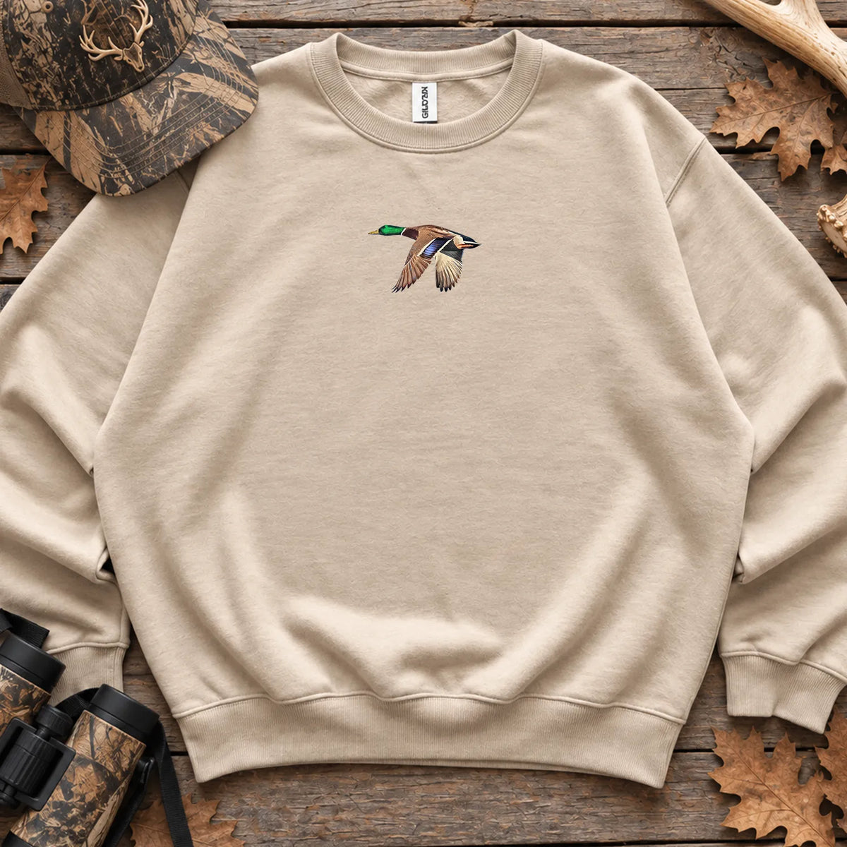 Mallard in Flight Chest Sweatshirt in Sand