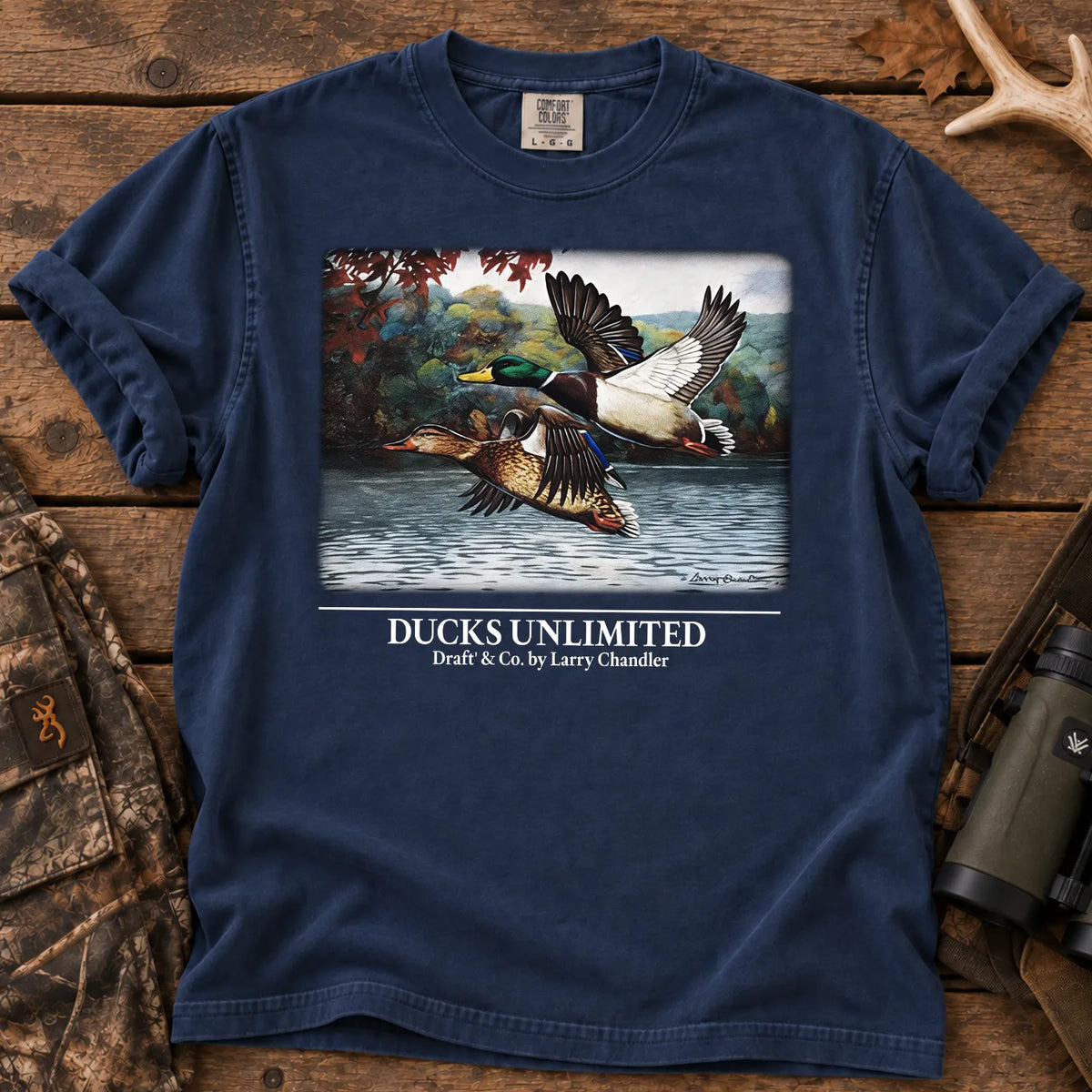 Mallard Lake Scene T-Shirt in True Navy