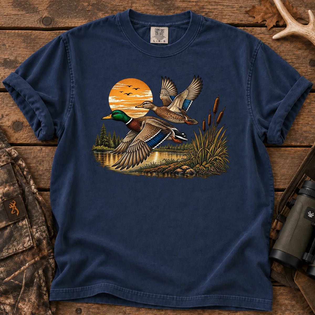 Mallard Sunset Flight T-Shirt in True Navy