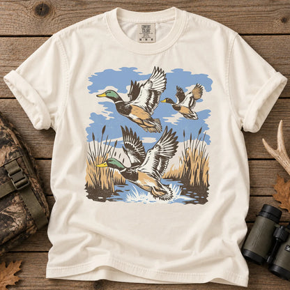 Mallards Landing T-Shirt in Ivory