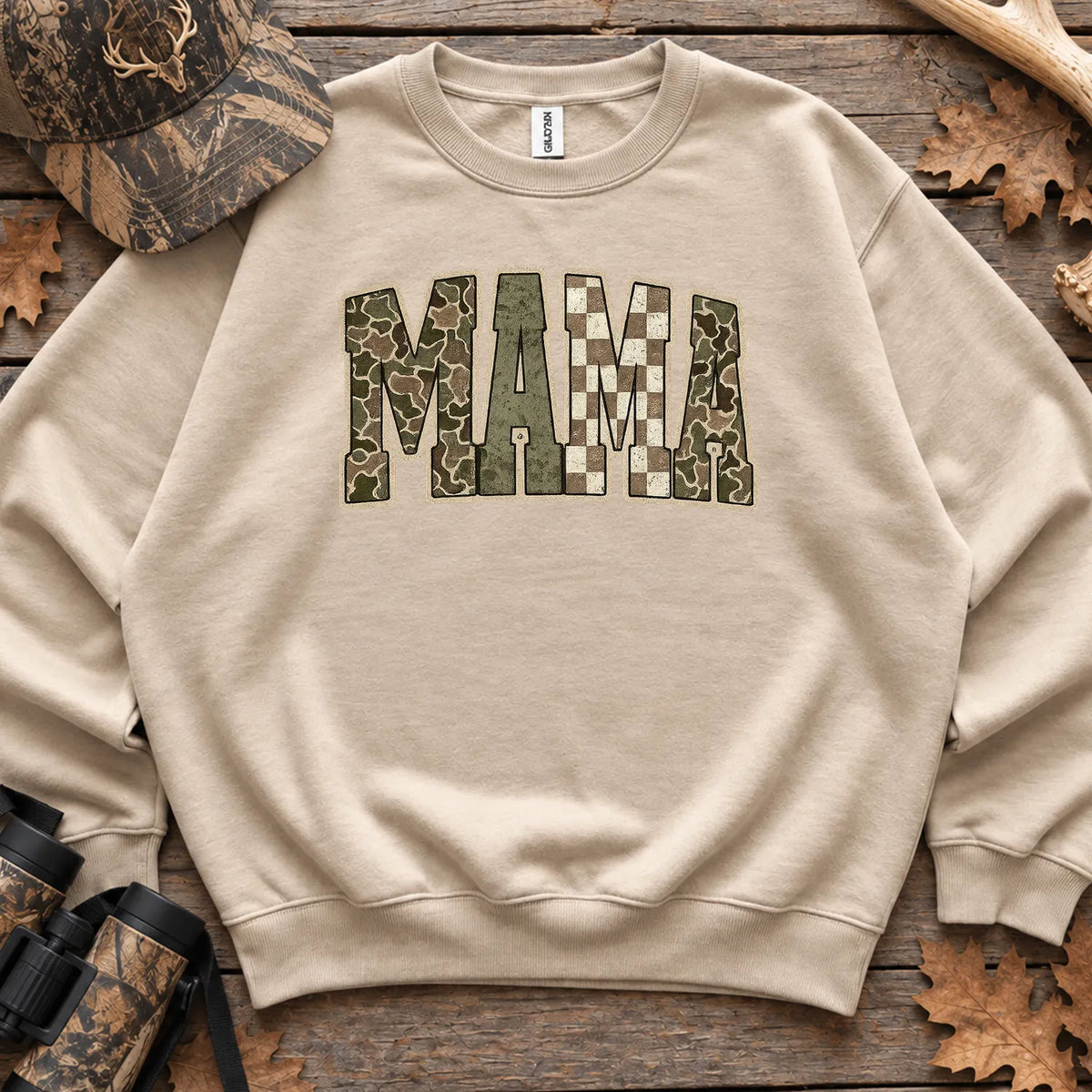 Retro Camo Hunting Mama Sweatshirt in Sand
