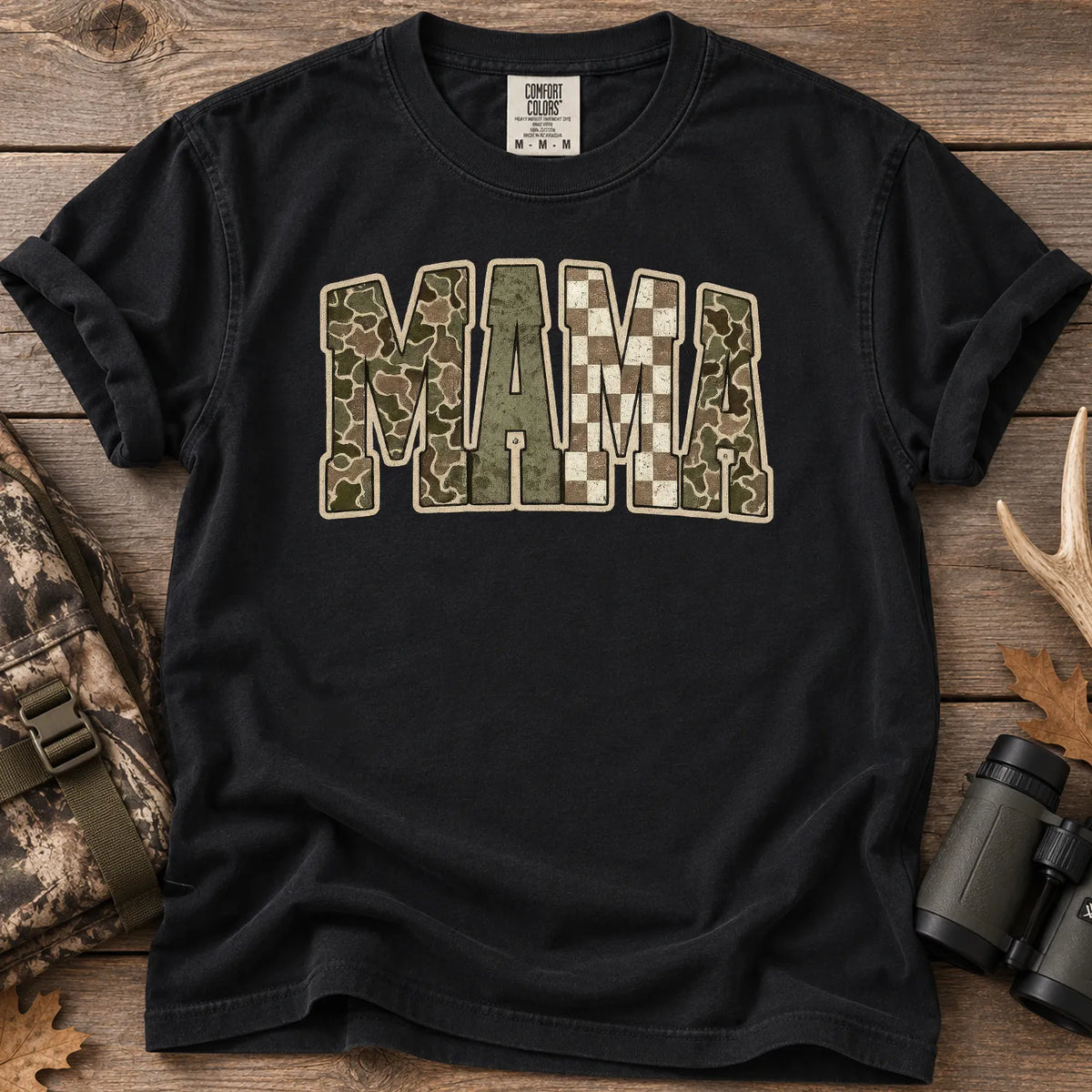 Retro Camo Hunting Mama T-Shirt in Black