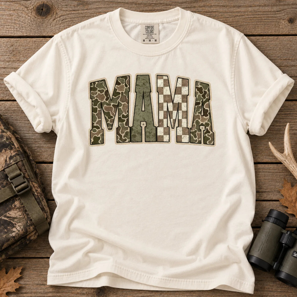 Retro Camo Hunting Mama T-Shirt in Ivory