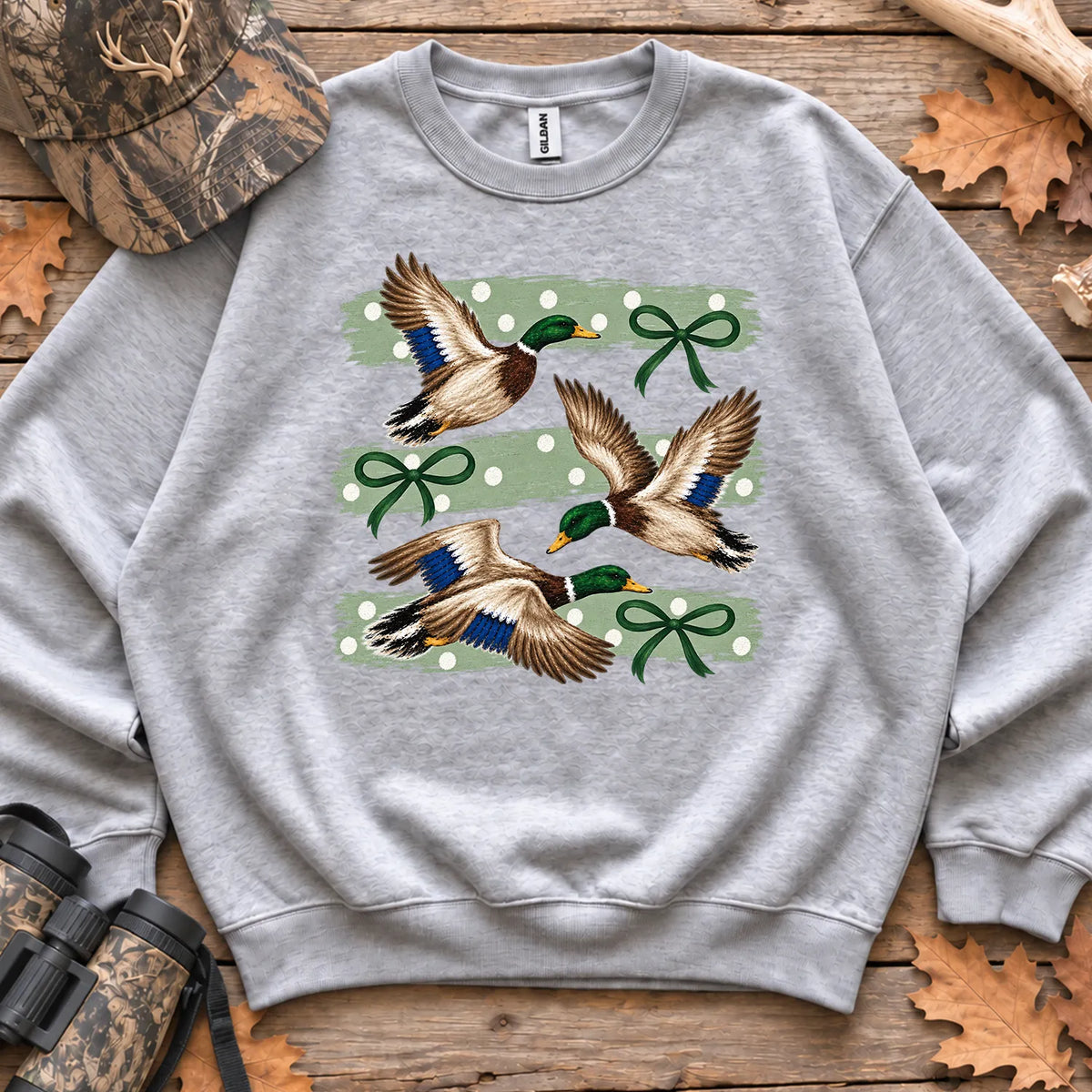 Retro Mallard Duck Trio Sweatshirt in Sport Grey