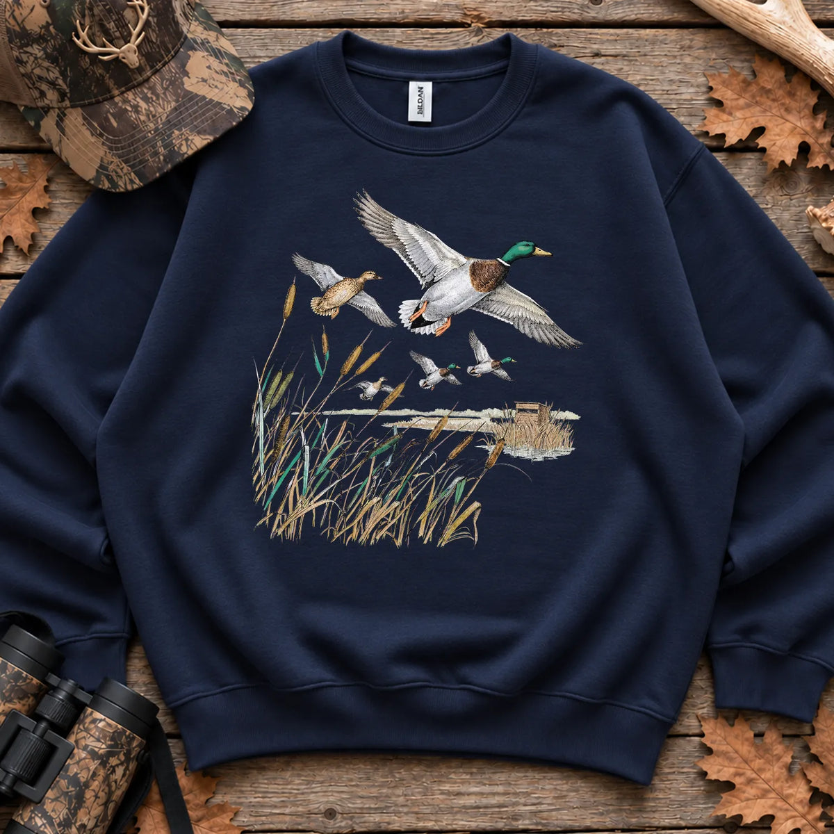 Retro Mallards Pond Sweatshirt in Navy