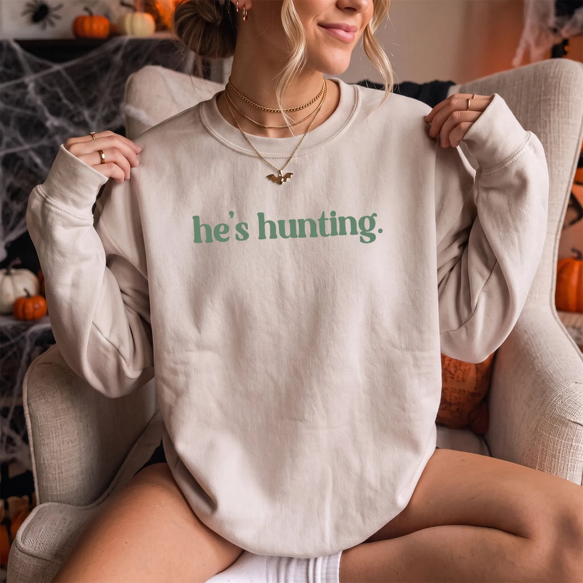 Tiny Hes Hunting Minimal Sweatshirt Women model in Sand