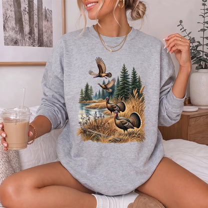 Turkey Fall Pond Sweatshirt Women model in Sport Grey