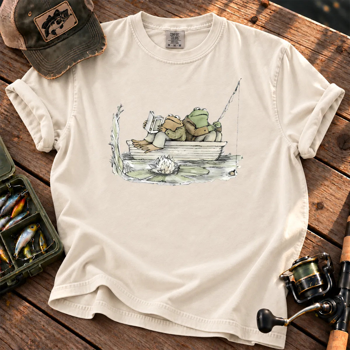 Two Frog Friends Fishing T-Shirt in Ivory
