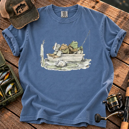 Two Frog Friends Fishing T-Shirt in Blue Jean