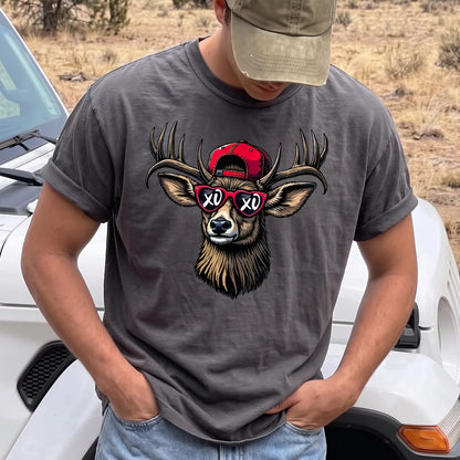 Valentine Buck Sunglasses T-Shirt Men model in Pepper