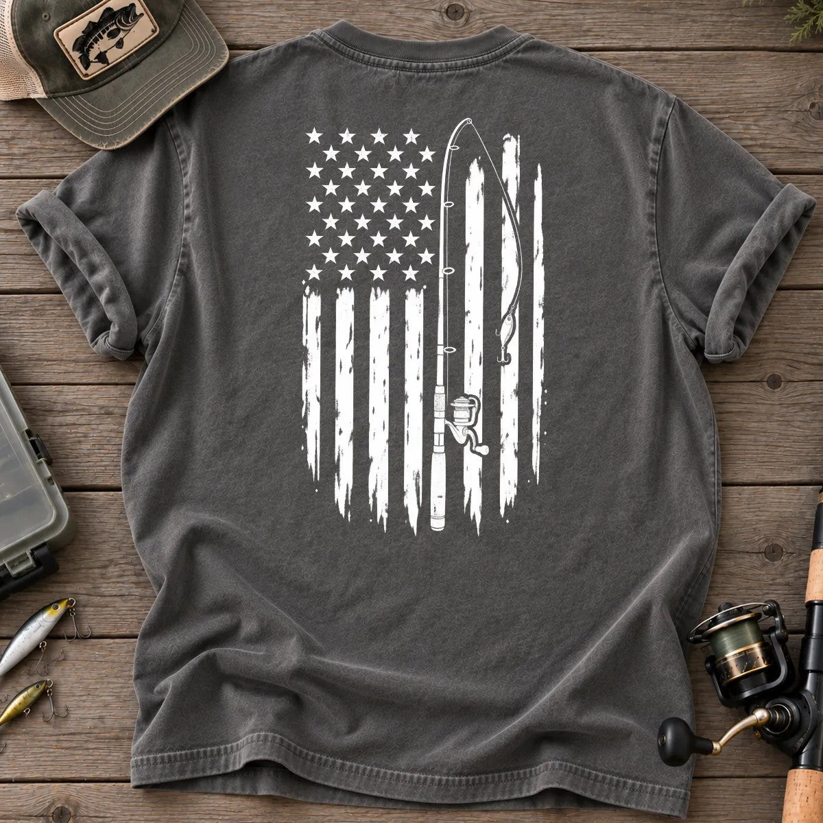 Vintage American Flag Fishing T-Shirt in Pepper