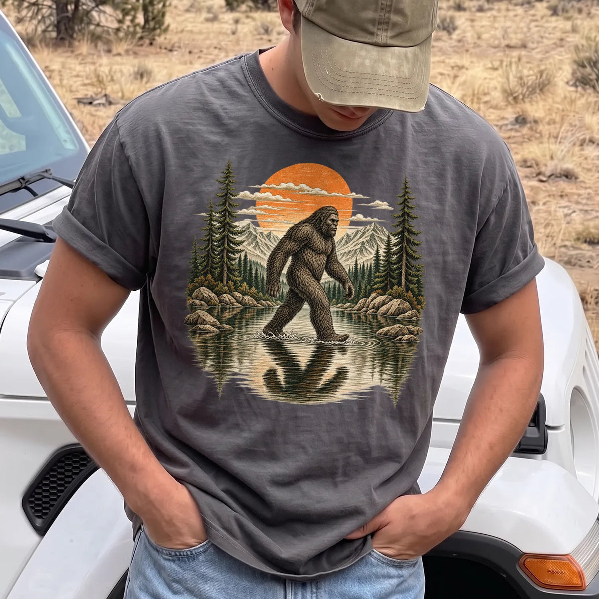 Vintage Bigfoot River T-Shirt Men model in Pepper
