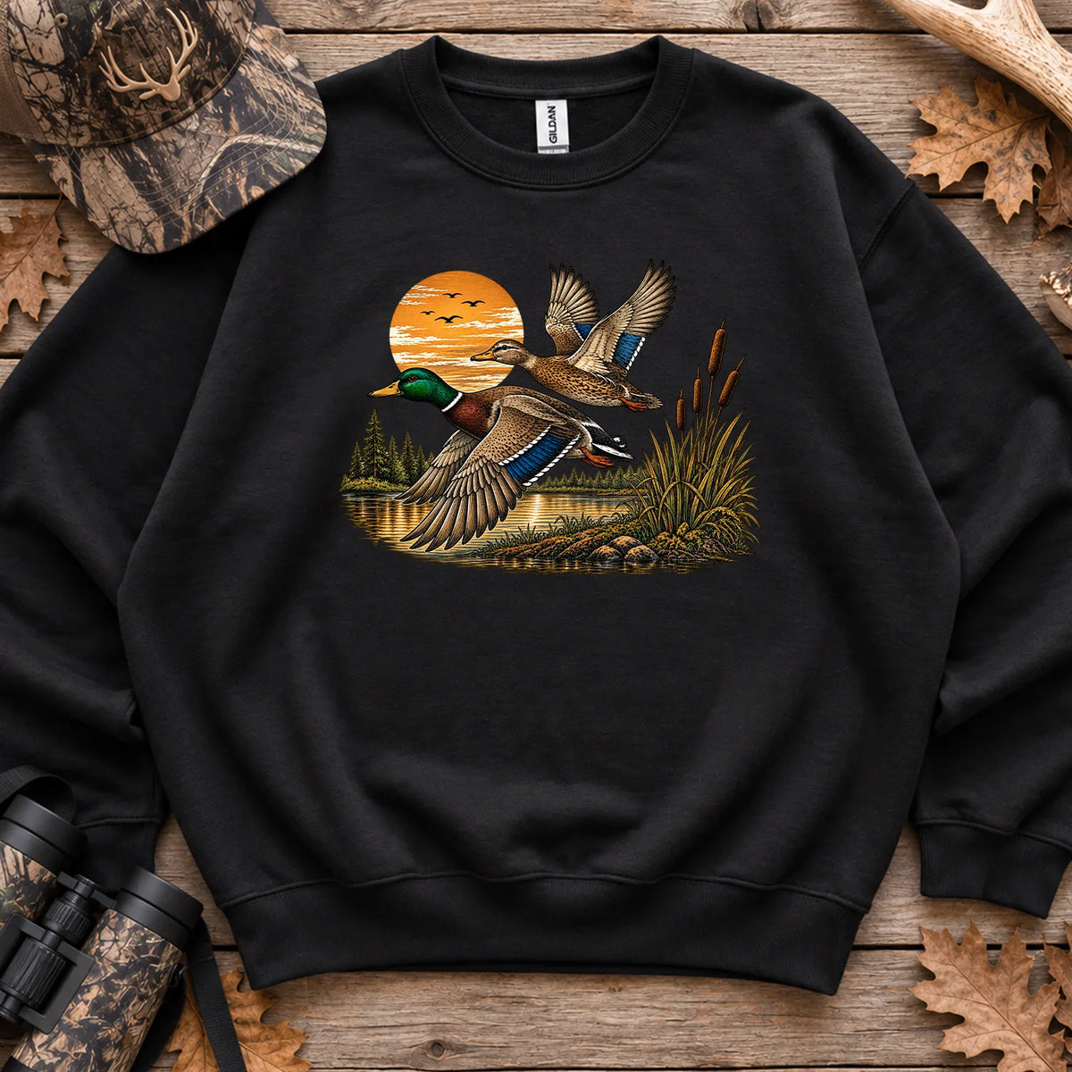 Vintage Mallard Marsh Sweatshirt in Black