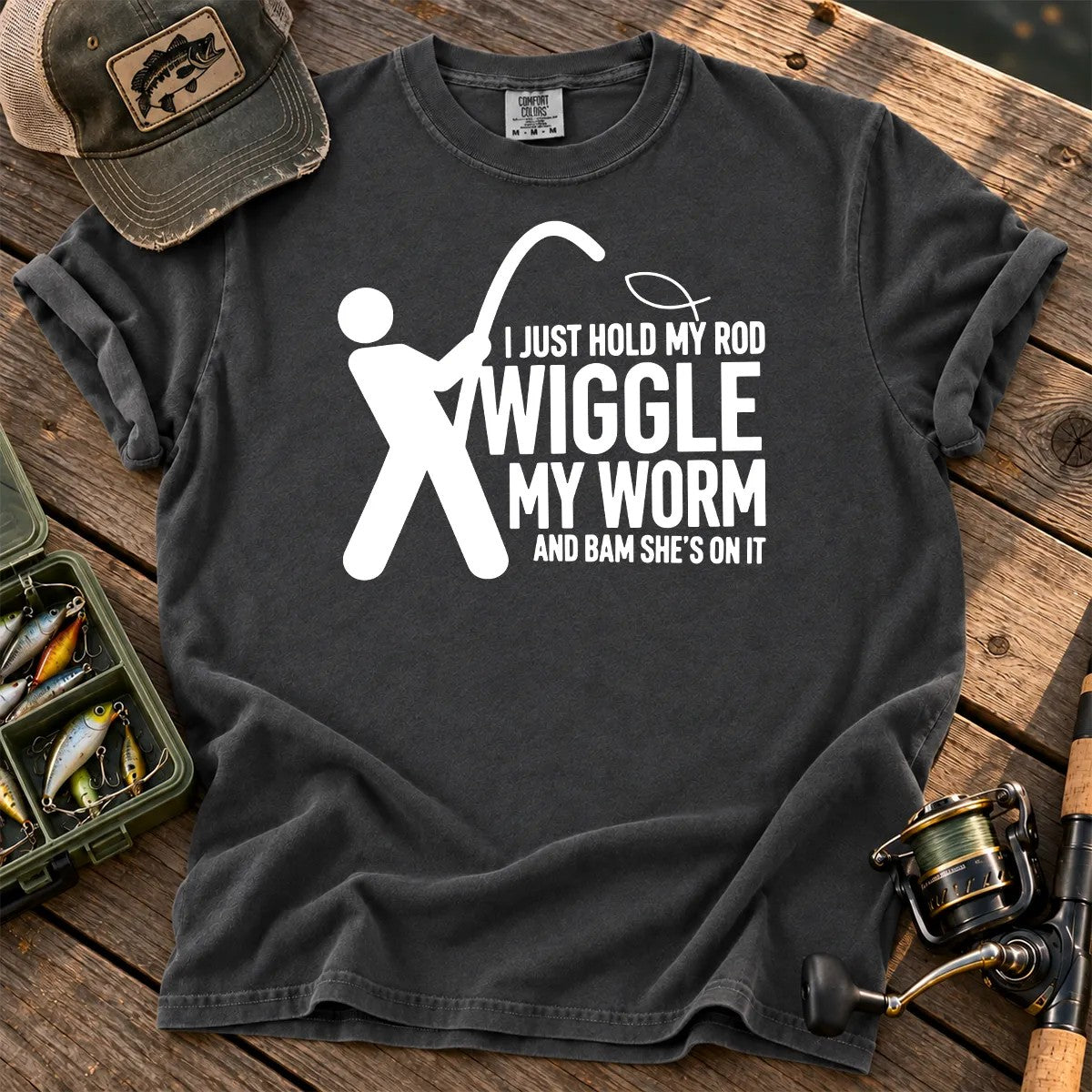 Wiggle My Worm Fishing T-Shirt in Pepper