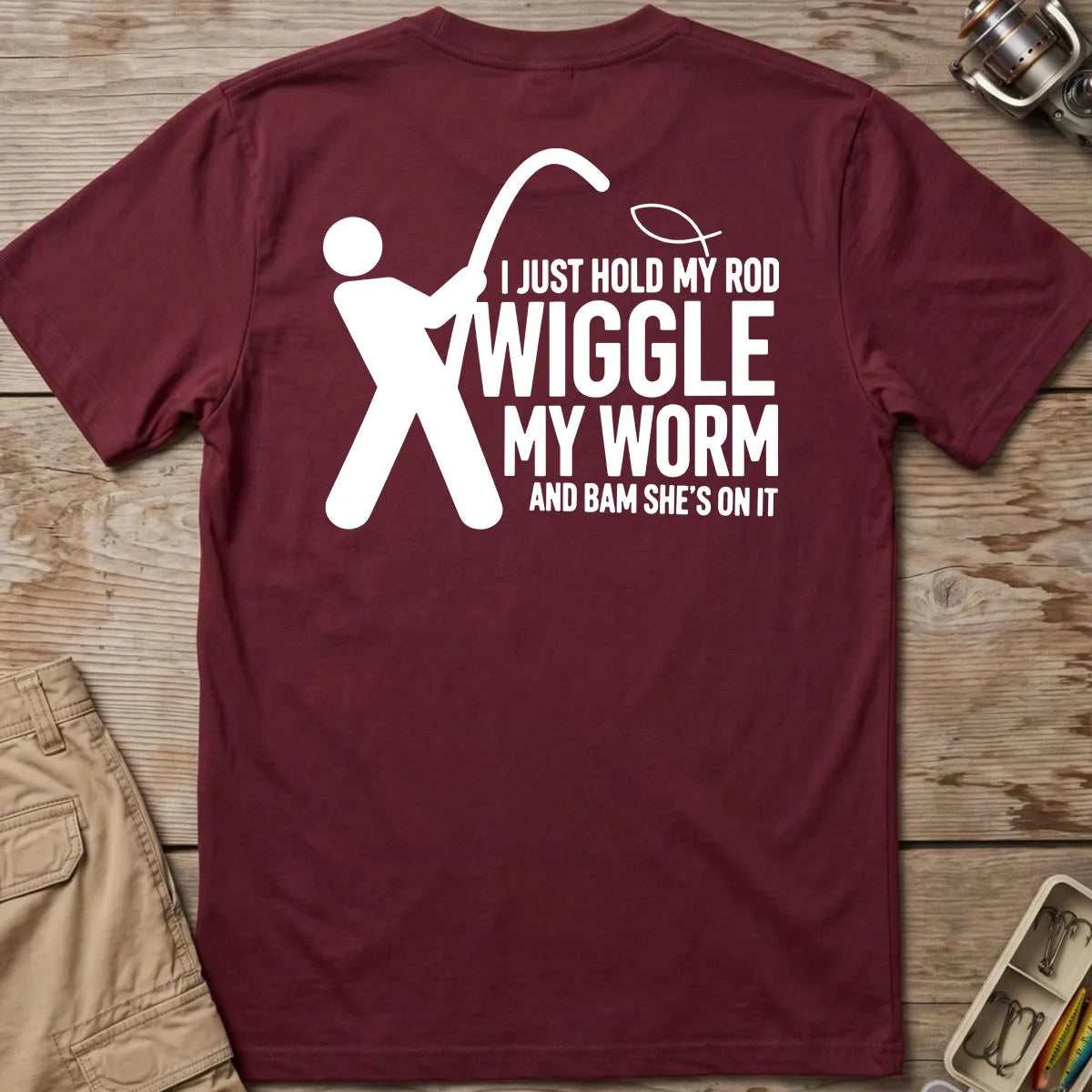 Wiggle My Worm Fishing T-Shirt in Maroon