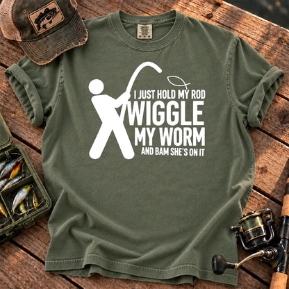 Wiggle My Worm Fishing T-Shirt in Moss