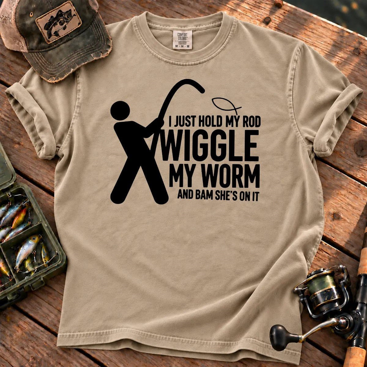 Wiggle My Worm Fishing T-Shirt in Sandstone