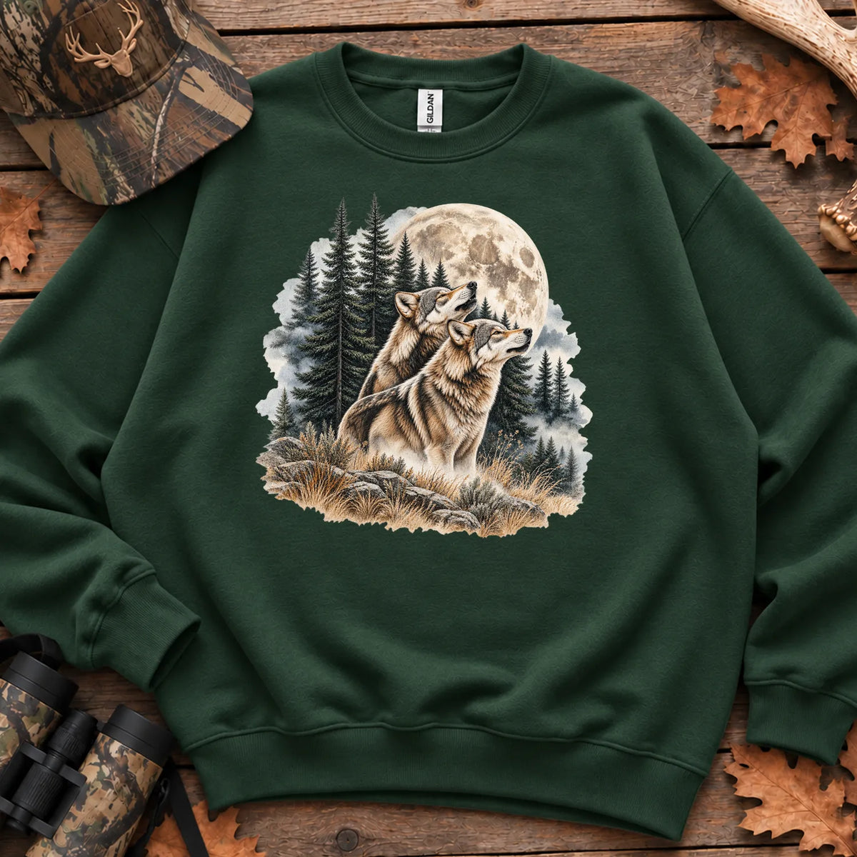 Wolves Howling at the Moon Sweatshirt in Forest Green